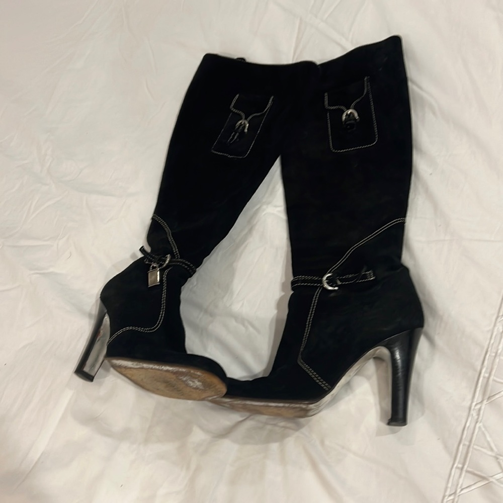 Women juicy couture boots, suede good quality
